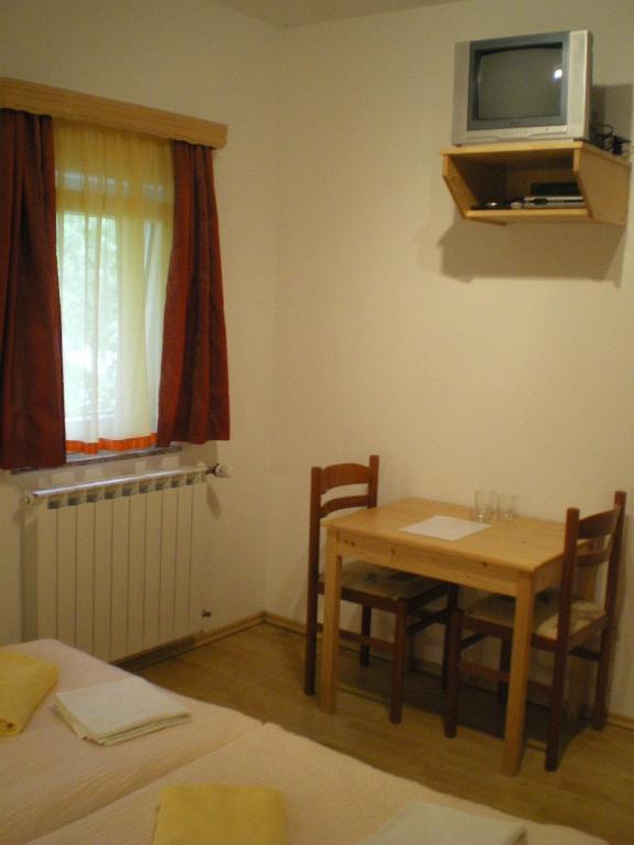 House Vukovic Hotel กราโบวาซ ภายนอก รูปภาพ